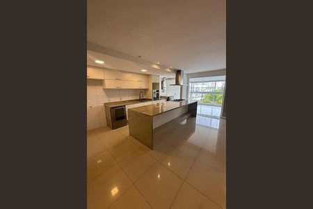 Apartamento à venda com 186m², 4 quartos e 2 vagas