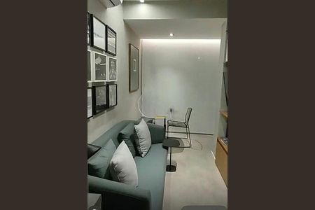 Apartamento à venda com 28m², 1 quarto e sem vaga