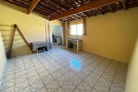 Casa à venda com 62m², 2 quartos e 1 vaga