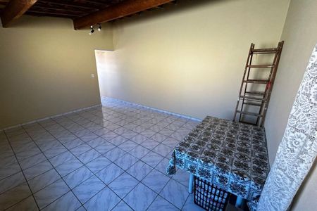 Casa à venda com 62m², 2 quartos e 1 vaga