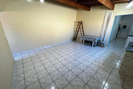 Casa à venda com 62m², 2 quartos e 1 vaga