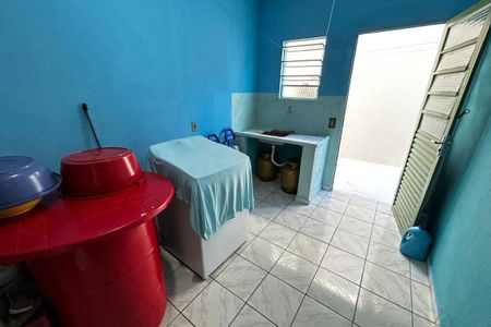 Casa à venda com 62m², 2 quartos e 1 vaga