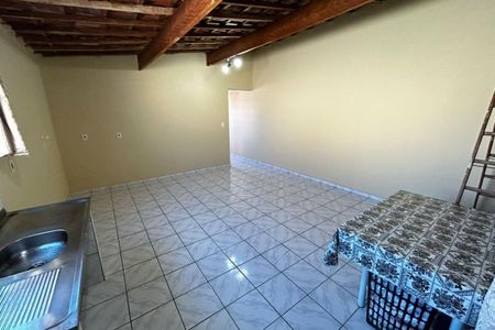 Casa à venda com 62m², 2 quartos e 1 vaga