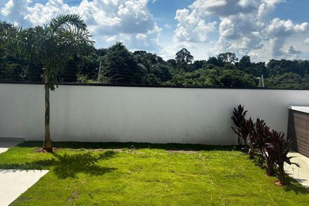 Casa à venda com 232m², 3 quartos e 4 vagas