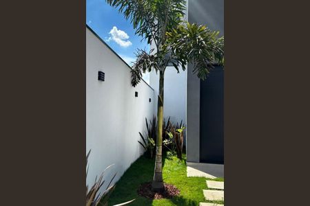 Casa à venda com 232m², 3 quartos e 4 vagas