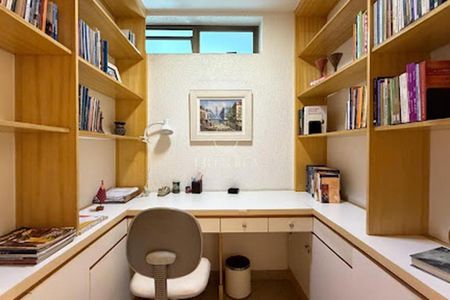 Apartamento à venda com 198m², 3 quartos e 3 vagas