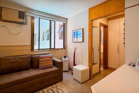 Apartamento à venda com 198m², 3 quartos e 3 vagas