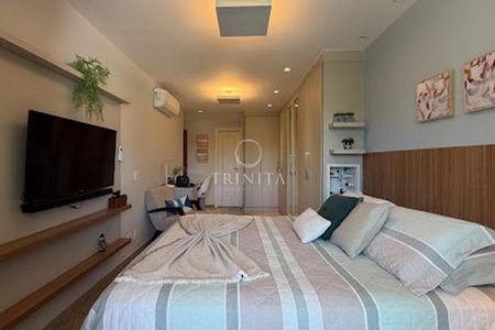 Apartamento à venda com 198m², 3 quartos e 3 vagas