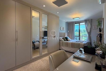 Apartamento à venda com 198m², 3 quartos e 3 vagas