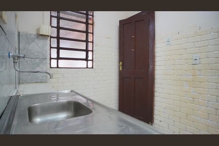 Cozinha  de casa para alugar com 2 quartos, 100m² em Petrópolis, Porto Alegre