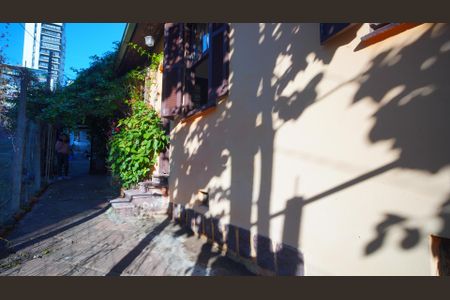 Casa para alugar com 100m², 2 quartos e 2 vagas Casa para alugar com 100m², 2 quartos e 2 vagasÁrea Comum