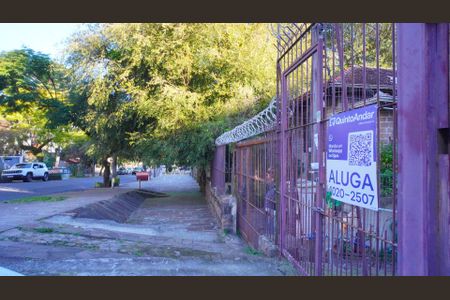 Casa para alugar com 100m², 2 quartos e 2 vagas Casa para alugar com 100m², 2 quartos e 2 vagasFachada