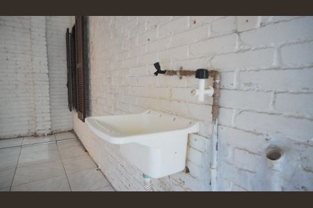 Casa para alugar com 100m², 2 quartos e 2 vagas Casa para alugar com 100m², 2 quartos e 2 vagasÁrea de serviço