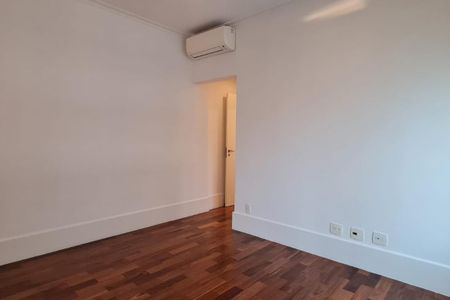 Apartamento para alugar com 3 quartos, 157m² em Aclimação, São Paulo