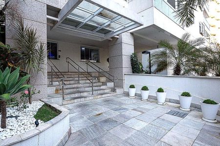 Apartamento à venda com 167m², 3 quartos e 2 vagas