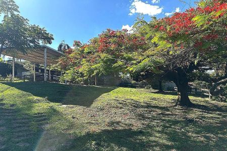 Casa à venda com 500m², 4 quartos e 4 vagas