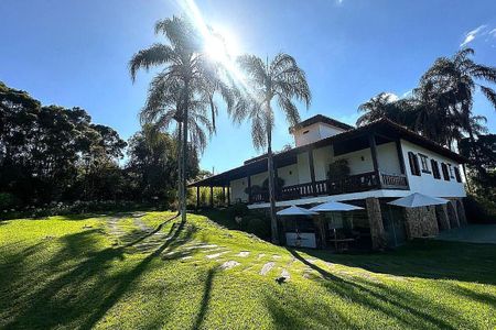 Casa à venda com 500m², 4 quartos e 4 vagas