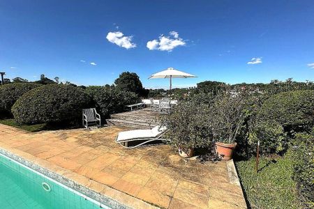 Casa à venda com 500m², 4 quartos e 4 vagas