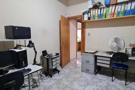 Casa à venda com 6 quartos, 200m² em Vila Monumento, São Paulo