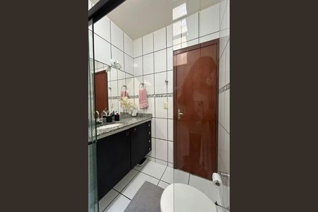 Apartamento à venda com 75m², 2 quartos e sem vaga