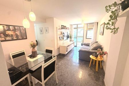Apartamento à venda com 80m², 2 quartos e 1 vaga
