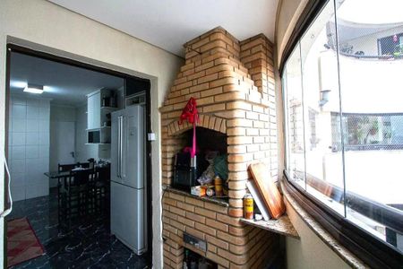 Apartamento à venda com 141m², 3 quartos e 6 vagas