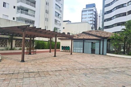 Apartamento à venda com 141m², 3 quartos e 6 vagas