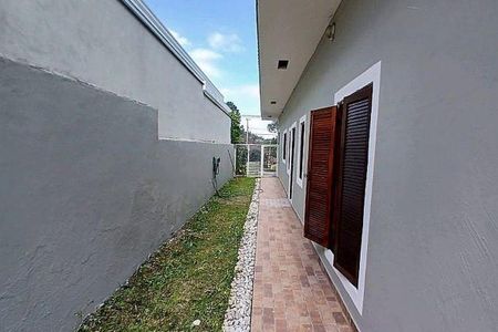Casa à venda com 3 quartos, 200m² em Parque Sinai, Santana de Parnaíba