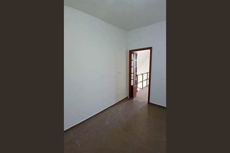 Casa à venda com 3 quartos, 200m² em Parque Sinai, Santana de Parnaíba