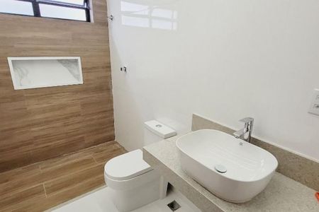 Casa à venda com 196m², 3 quartos e 2 vagas