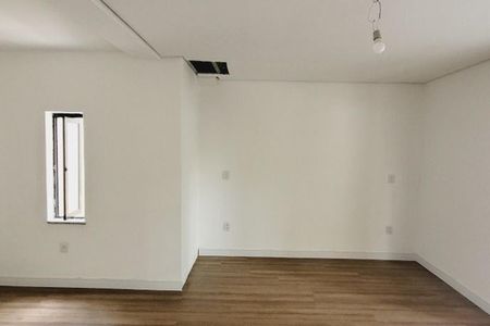 Casa à venda com 196m², 3 quartos e 2 vagas