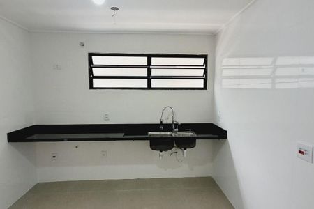 Casa à venda com 196m², 3 quartos e 2 vagas