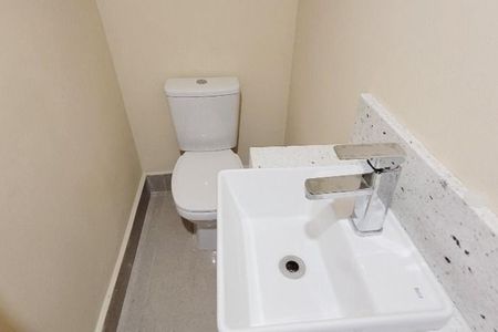 Casa à venda com 196m², 3 quartos e 2 vagas