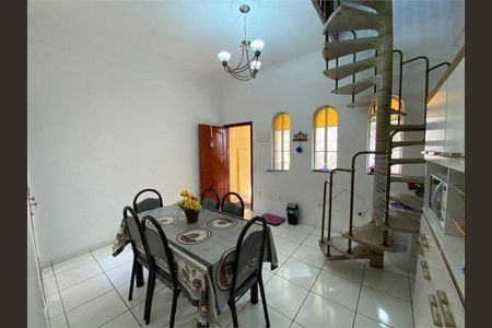 Casa à venda com 2 quartos, 104m² em Vila Pierina, São Paulo
