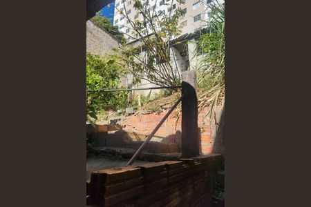 Casa à venda com 2 quartos, 100m² em Vila Palmeiras, São Paulo