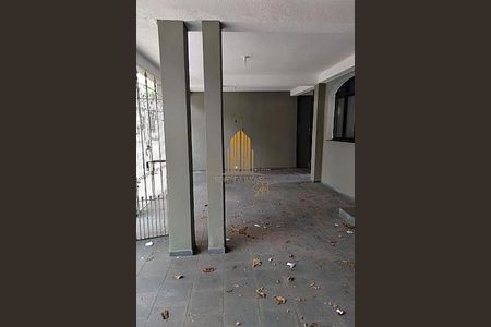 Casa à venda com 2 quartos, 130m² em Vila Liviero, São Paulo