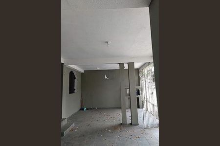 Casa à venda com 2 quartos, 130m² em Vila Liviero, São Paulo