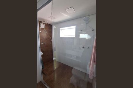 Casa à venda com 269m², 4 quartos e 4 vagas