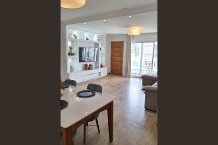 Casa à venda com 269m², 4 quartos e 4 vagas