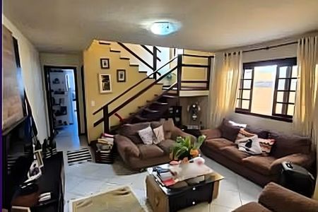 Casa à venda com 3 quartos, 149m² em Piratininga, Niterói