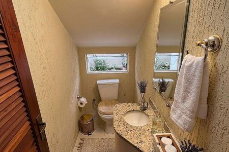 Casa à venda com 3 quartos, 149m² em Piratininga, Niterói