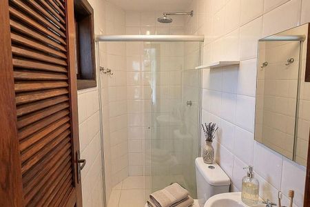 Casa à venda com 3 quartos, 149m² em Piratininga, Niterói