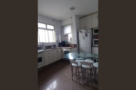 Apartamento à venda com 250m², 4 quartos e 3 vagas