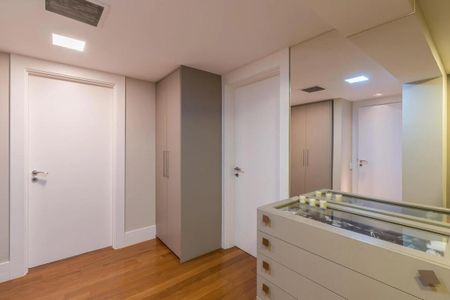 Apartamento à venda com 409m², 4 quartos e 5 vagas
