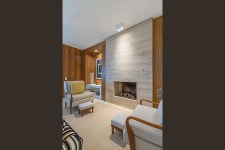 Apartamento à venda com 4 quartos, 409m² em Cambuí, Campinas