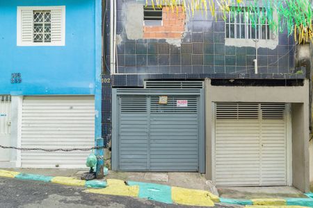 Casa para alugar com 200m², 1 quarto e 1 vaga Casa para alugar com 200m², 1 quarto e 1 vagaFachada