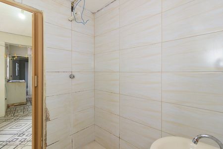 Banheiro de casa para alugar com 1 quarto, 200m² em Vila Joao Batista, São Paulo