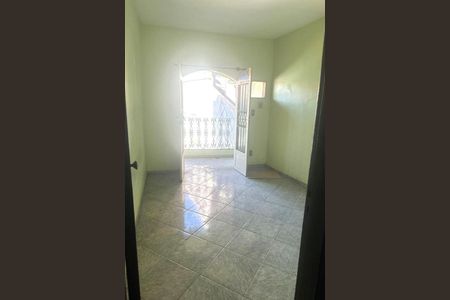 Casa à venda com 143m², 3 quartos e 2 vagas