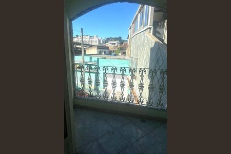 Casa à venda com 143m², 3 quartos e 2 vagas