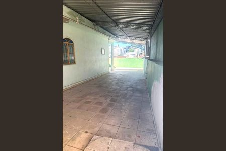 Casa à venda com 143m², 3 quartos e 2 vagas